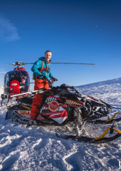 Stunt Freaks Team - Lentävä moottorikelkka