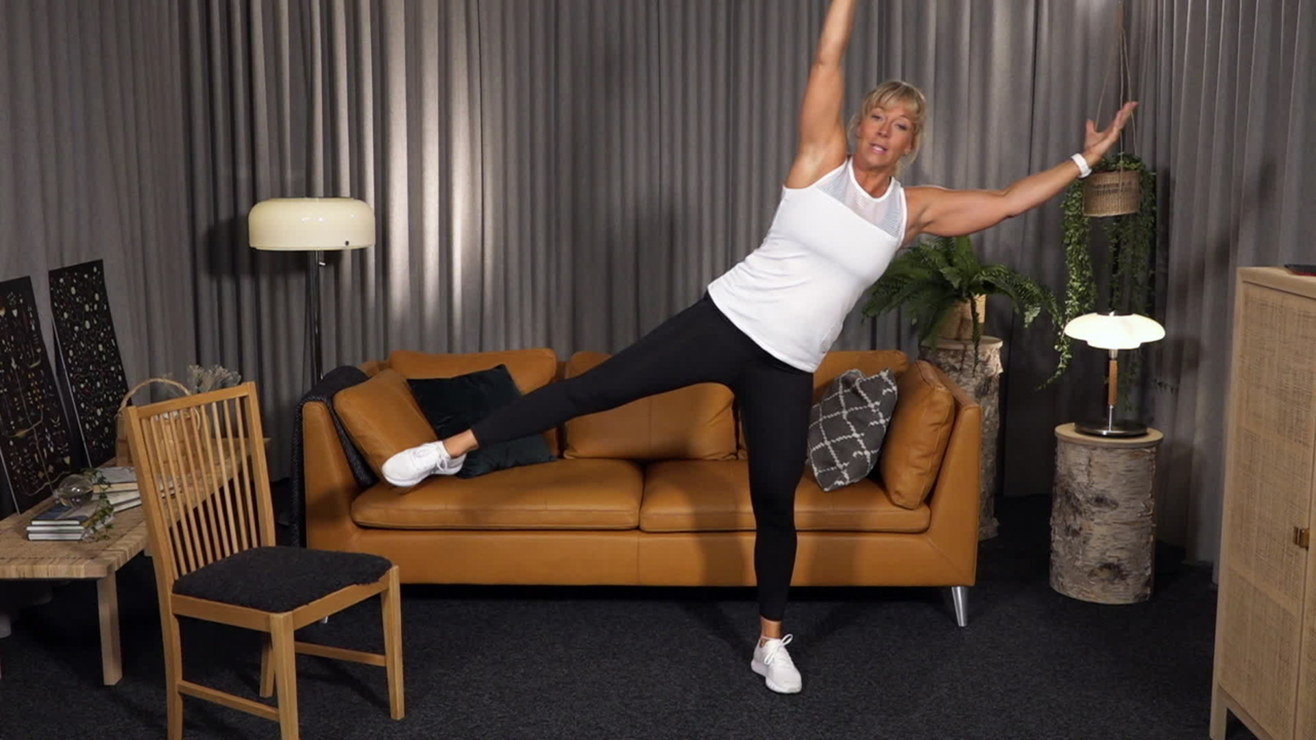 Kotijumppaa Sofian kanssa