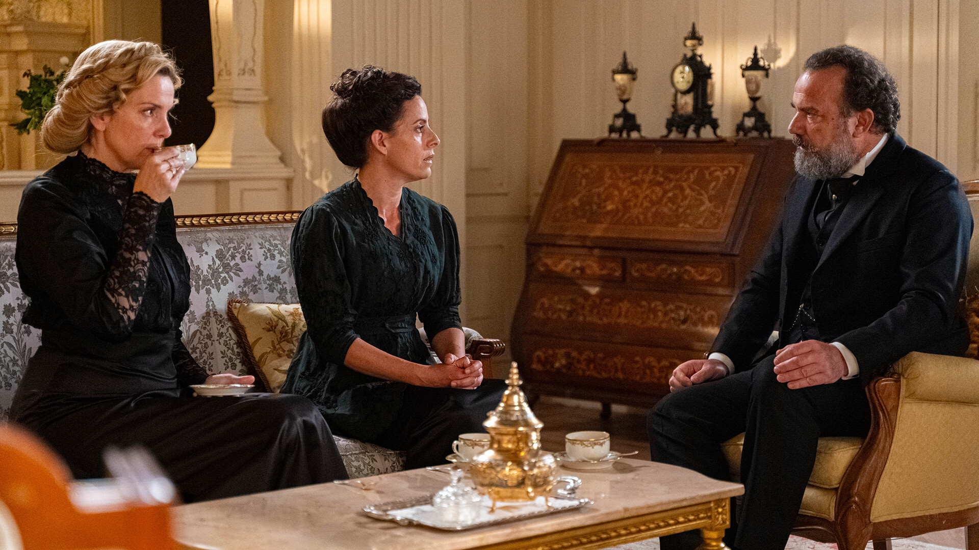 La Promesa - Salaisuuksien kartano (12)