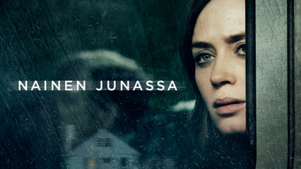 Nainen junassa