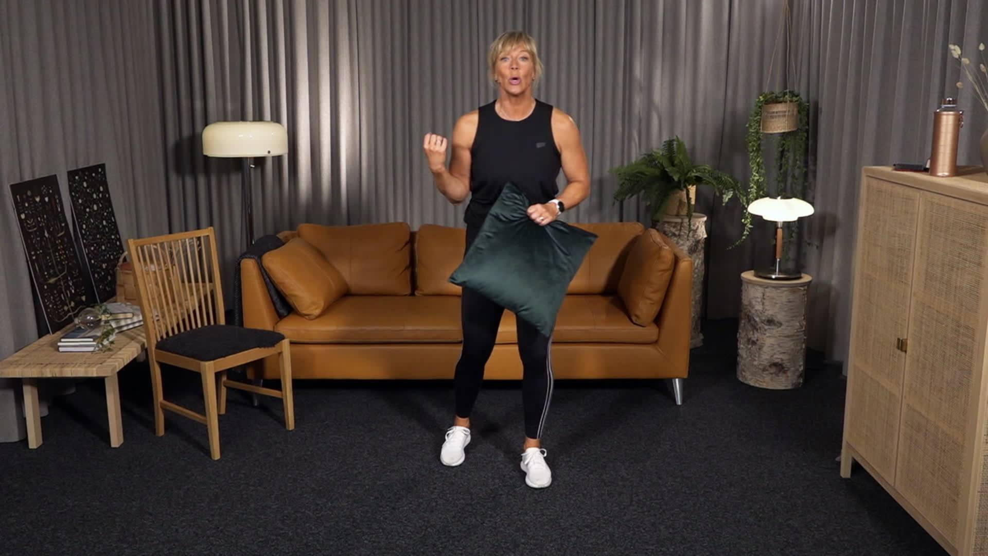 Kotijumppaa Sofian kanssa