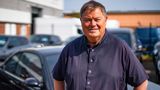 Mike Brewer: Syntynyt autokauppiaaksi