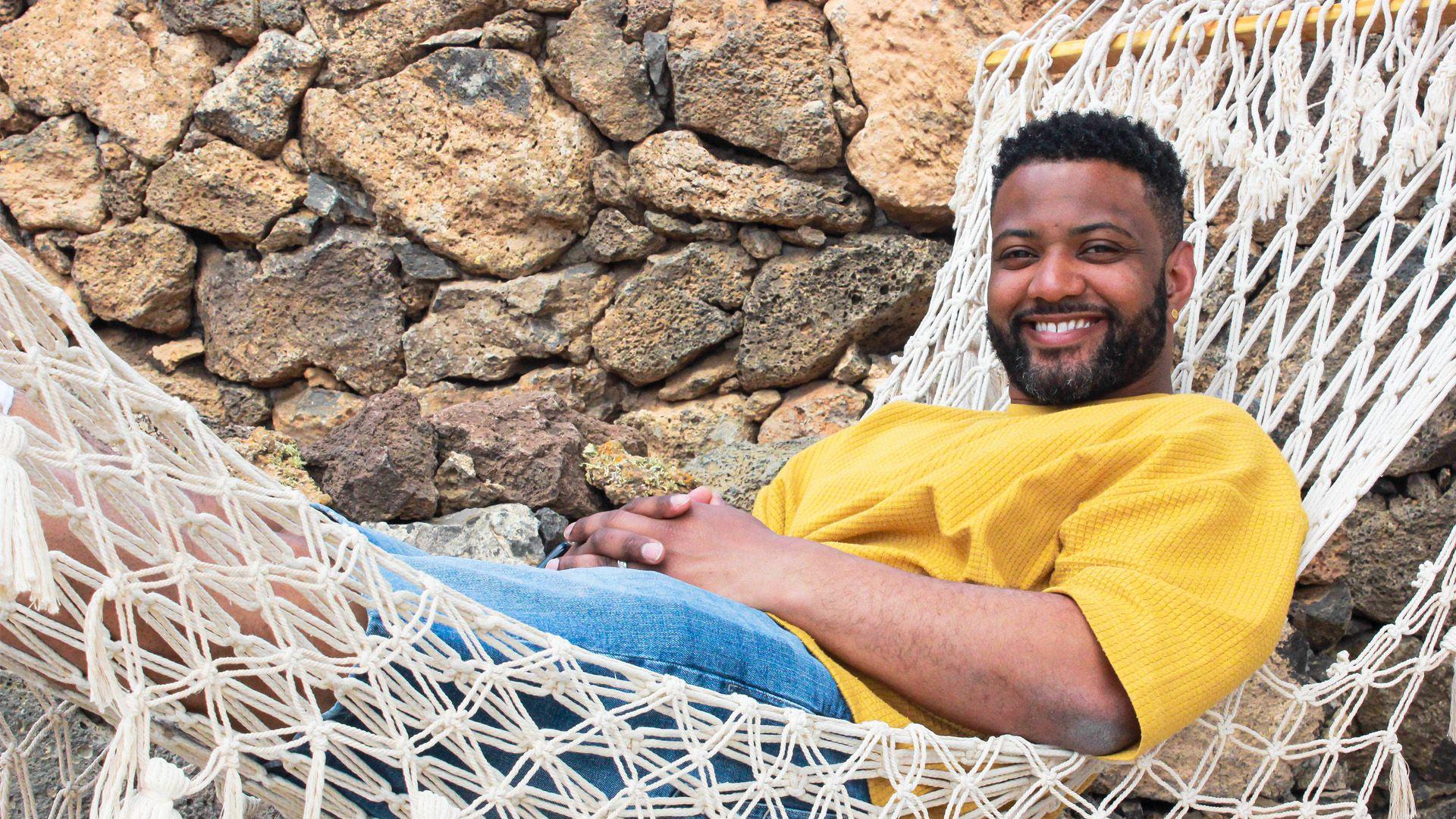 Lomakoti auringon alta