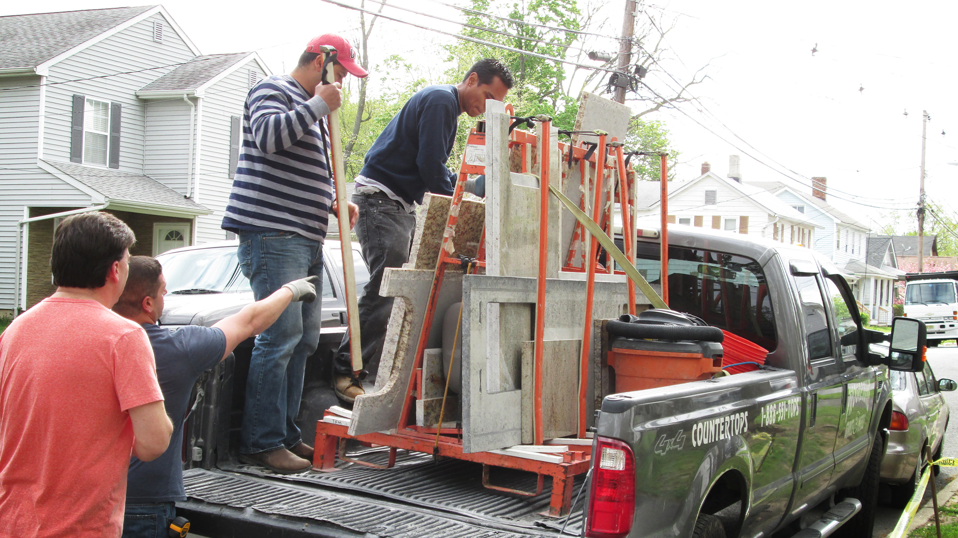 Kiinteistökaupoilla rahoiksi