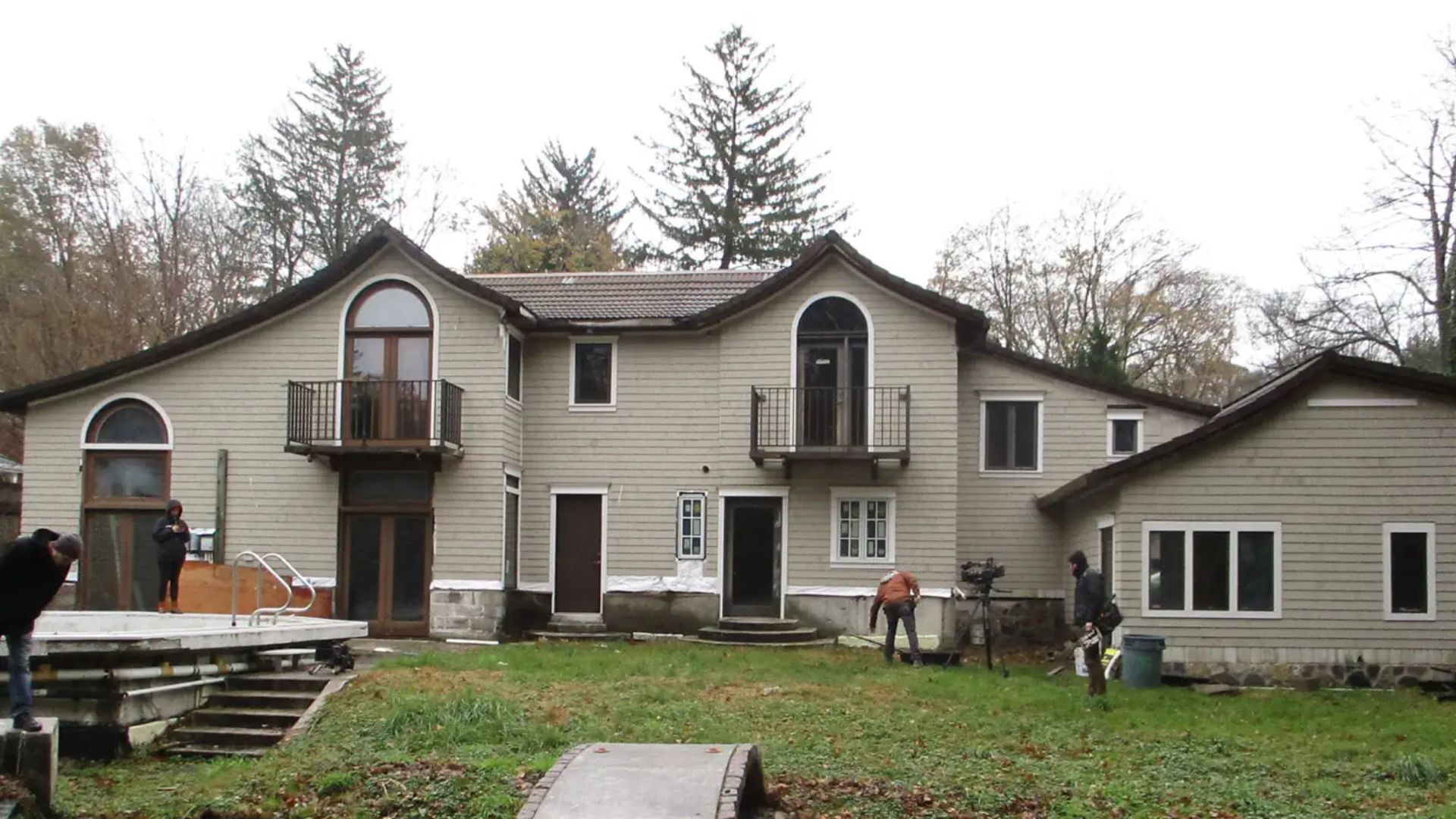 Kiinteistökaupoilla rahoiksi