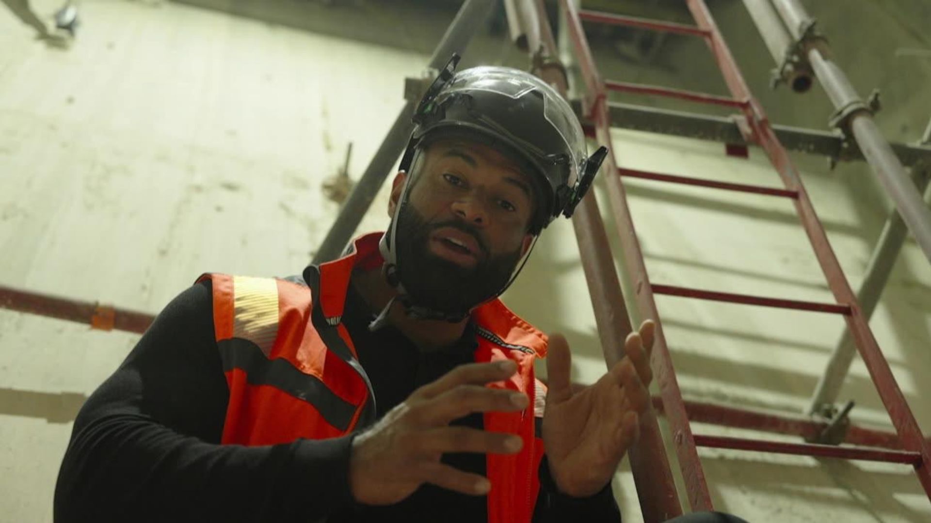 Mahdotonta rakentamassa