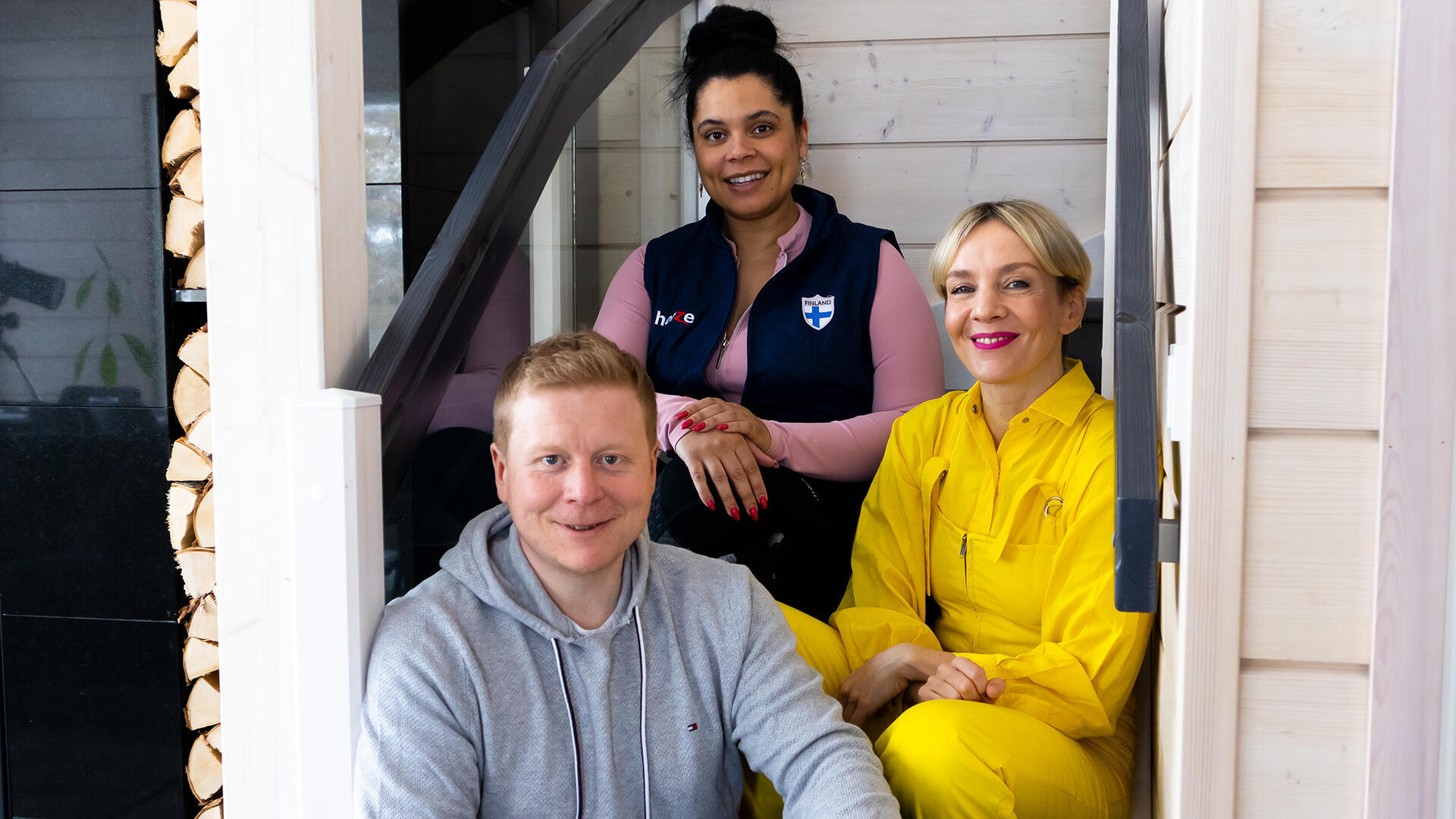 Yökylässä Maria Veitola