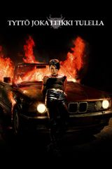 Tyttö joka leikki tulella